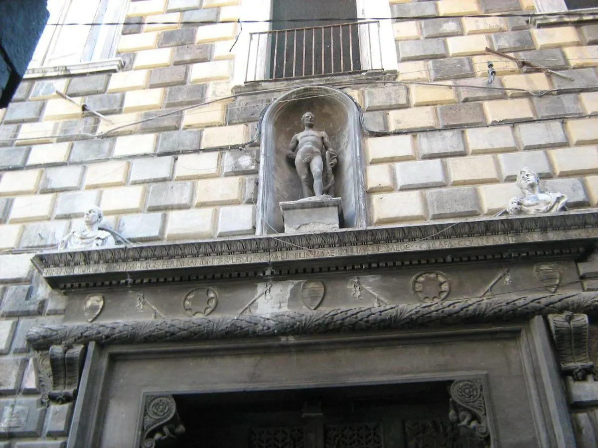 Hotel Palazzo Diomede Carafa #3 à Naples
